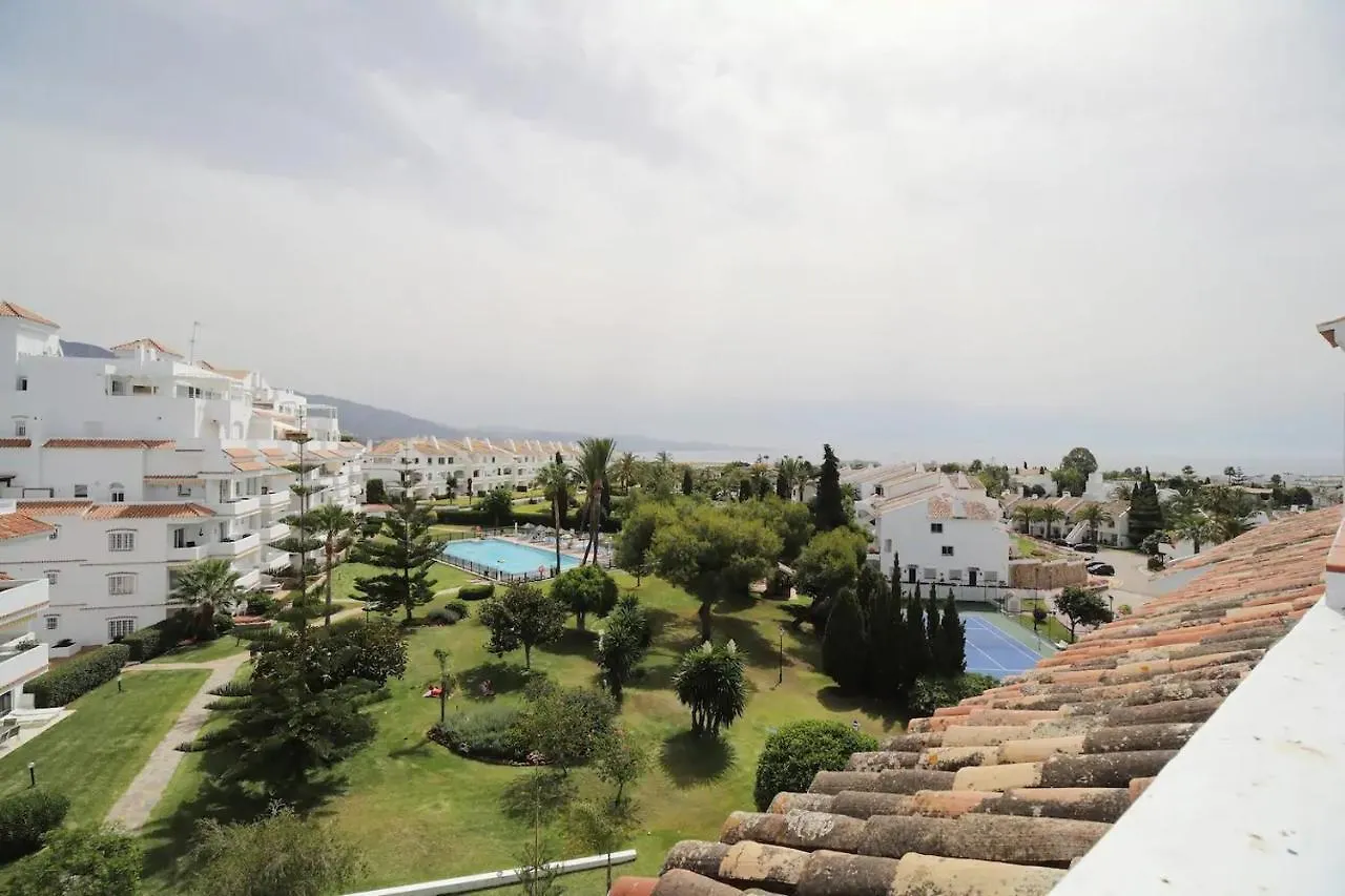 Spacious, Fresh And Fantastic Views Apartment Marbella